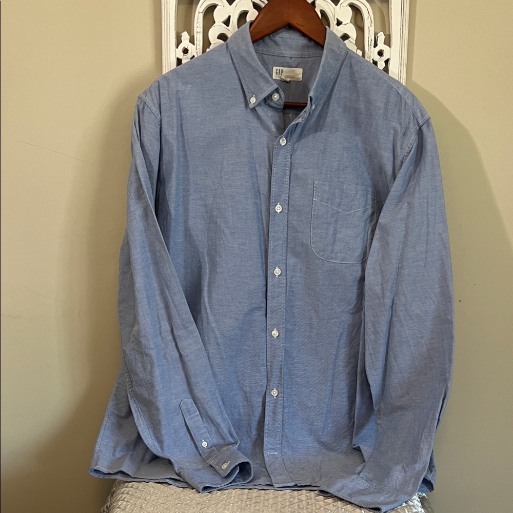GAP Blue Men's Casual Button-Down Shirt